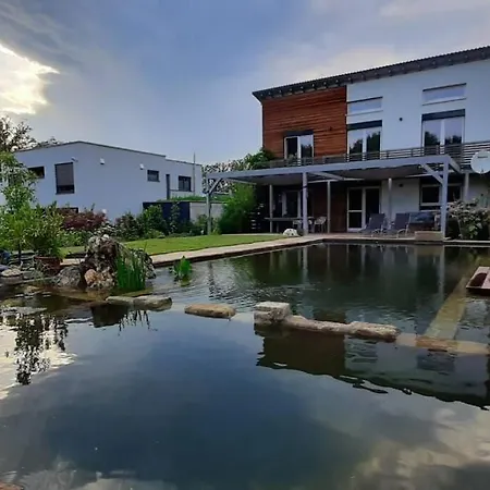 Ferienhaus Kinderparadies Mit Naturpool Und Bauernhofflair