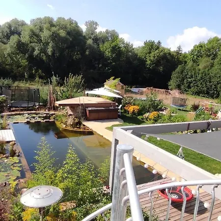 Kinderparadies Mit Naturpool Und Bauernhofflair *